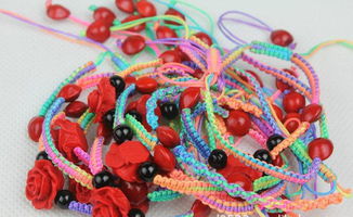 紅豆寄相思，七彩線編織浪漫——紅豆手鏈情侶飾品廠家批發全解析